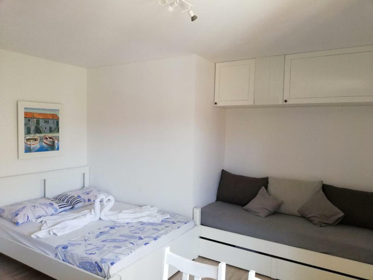 Apartman Jela Šibenik Exterior foto